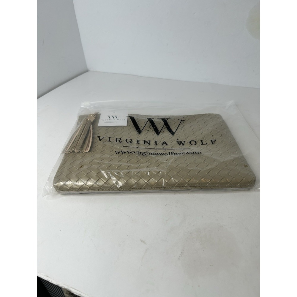 NWT Virginia Wolf Woven Pouch Metallic Gold Faux Leather Clutch w/Tassel Purse - Picture 6 of 7